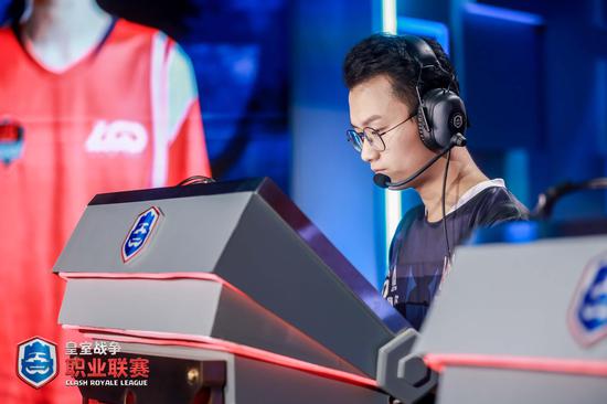 取消1V1 BAN卡让嗨尔打出生涯最佳一季