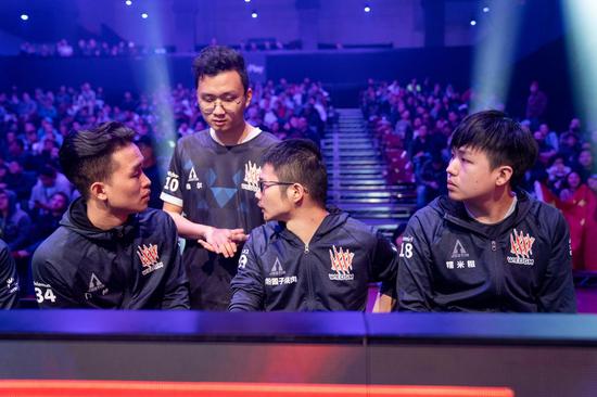 W.EDGM决赛日捍卫中国荣耀