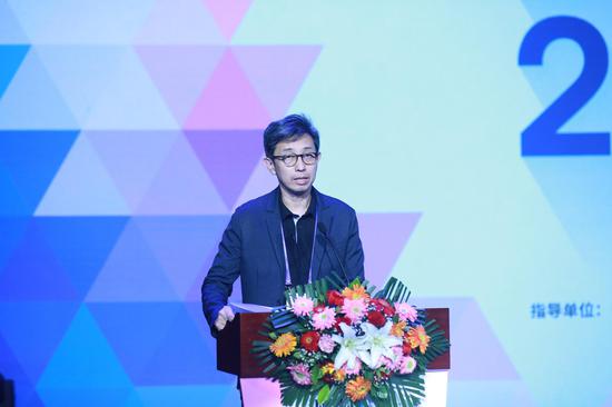 暴雪娱乐副总裁，暴雪中国总经理Hong Sing Teh