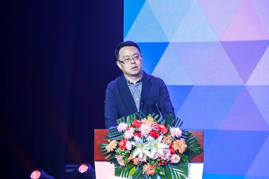 中国艺术研究院常务副院长、党委副书记兼中国工艺美术馆党委书记喻剑南