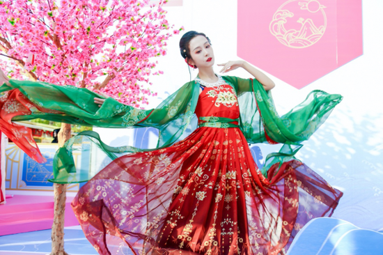 国风校花大赛学生参赛表演