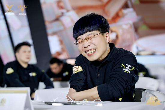 点亮普通人的电竞梦想