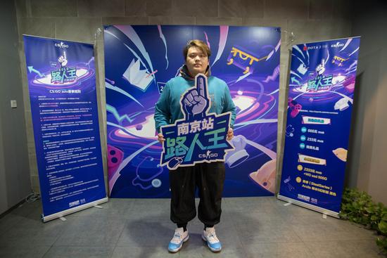 CS:GO SOLO路人王王斌杰