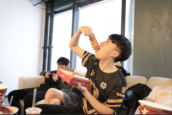 虎大将军在吃鸡造型上排名第一