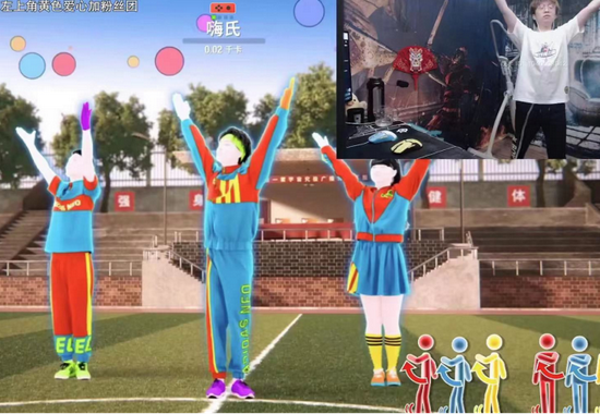 用大威天龙的方式打开课间操，确实很魔性