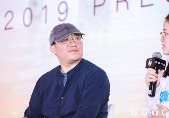 （魔型志联合创始人，国内顶级CG艺术家许喆隆）