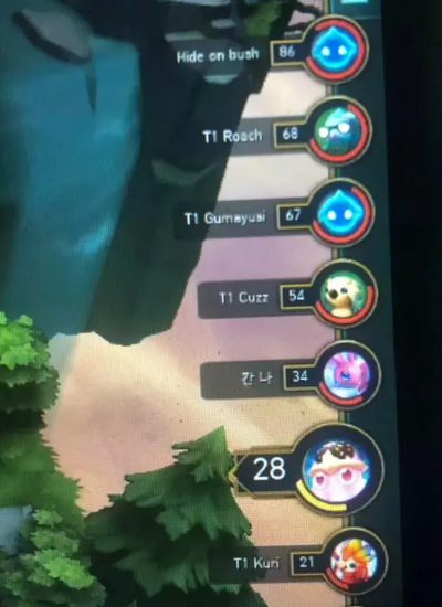 虽然看Faker下棋容易产生和看Uzi斗地主一样的心情