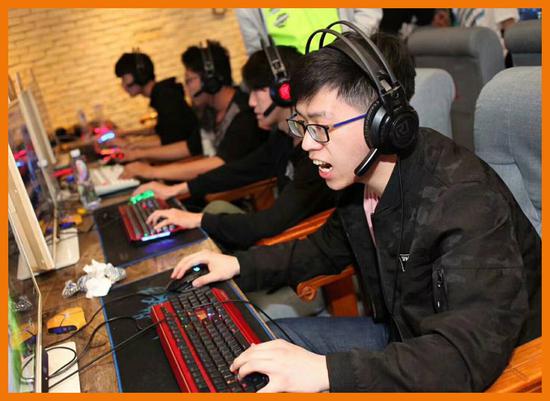 DOTA2二队线下赛激烈对战