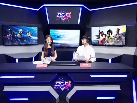 一期生米饭 二期生陆狸 解说企鹅电竞QGC公开赛