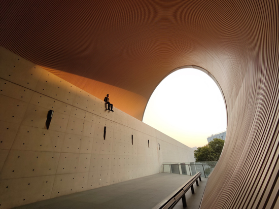 OPPO Find X3 Pro 超广角样张