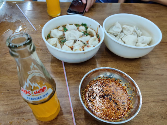 吃货的宝藏——西安特色美食酸汤饺子