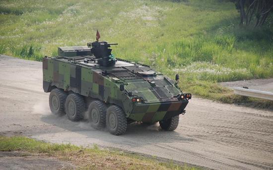 弯弯怎么看《最后一炮》台湾新装甲车