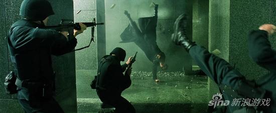 112号避难所的概念有一丝《黑客帝国》的味道