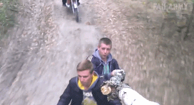 战斗民族的自拍杆