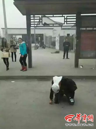 男子嫌女网友避而不见 头戴孝布挥刀连刺大腿