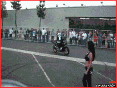 被撞过多少次才能练就一个吻