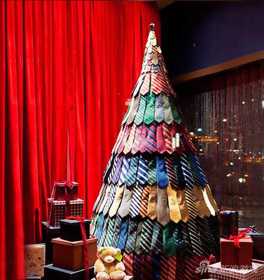 应该是圣诞假期档期卖场的展示吧～