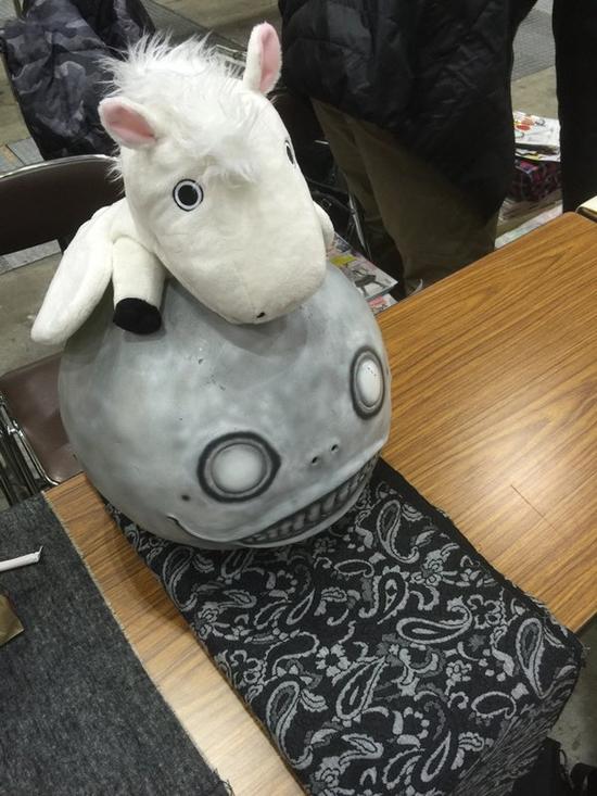 《尼尔》开发总监C89售卖同人本