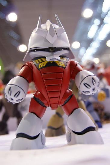 不过在z中,杂兵王牌msa-099力克·迪亚斯算是另类吧,而夏亚就比较好配