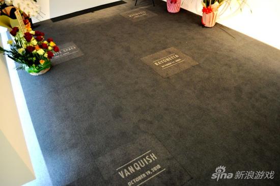 一起走进独特的白金工作室