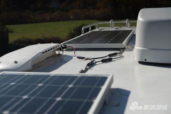 强人边玩游戏边游遍美国 竟只用太阳能供电