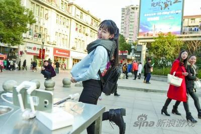 月入万元不是梦 90后女孩靠直播收获粉丝13万