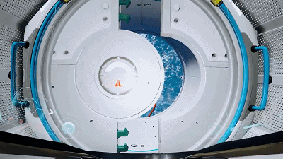 《漂浮（Adrift）》