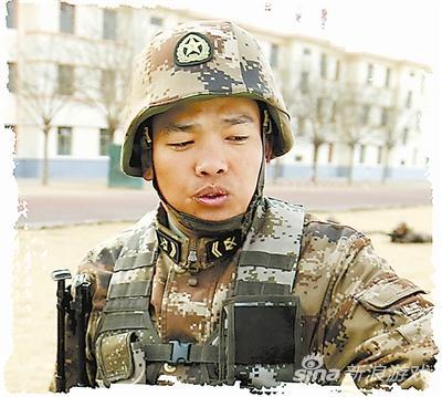 马斌第21集团军某红军团团士官长，荣立个人三等功3次。