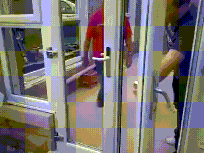 我们狗是有原则的，不像你们人类