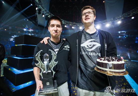 恭喜秘密获得上海特级锦标赛冠军