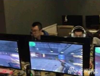 大韩郭艾伦网吧打CS