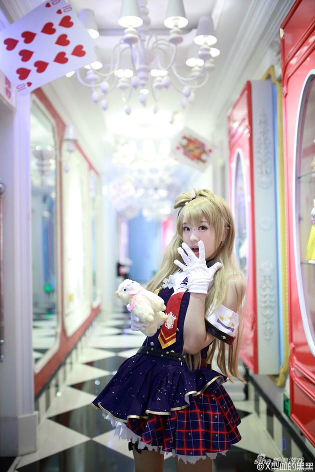 欧洲贵族血统的黑黑cos作品