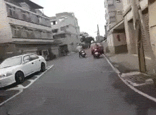 我努力锻炼身体,就是为了和傻逼讲道理