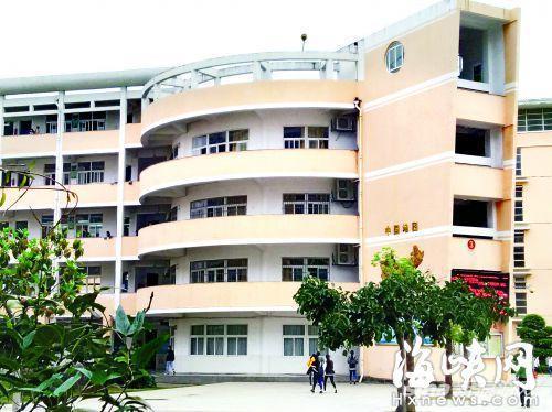 事发的三号教学楼