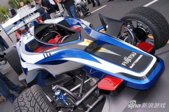 以大欺小 田宫将迷你四驱车与神还原四驱车竞速