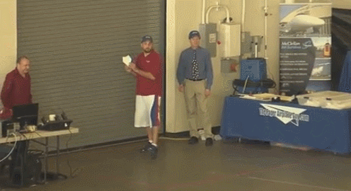 好可惜,如果哈口气能飞出这房子