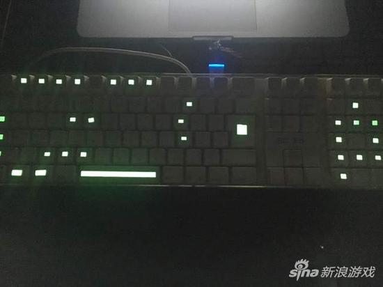 标示键盘或控制器！