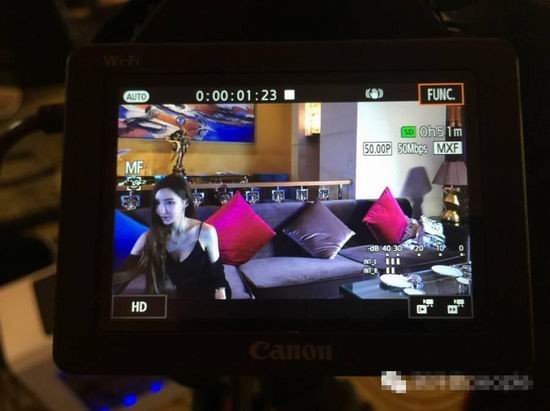 直播中的王瑞儿