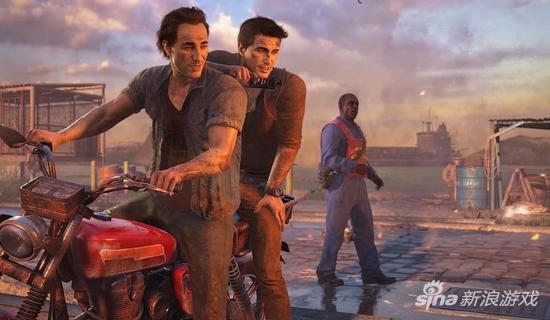 《神秘海域4》中Nolan North扮演 Nathan Drake， Troy Baker 扮演他的哥哥Sam 。