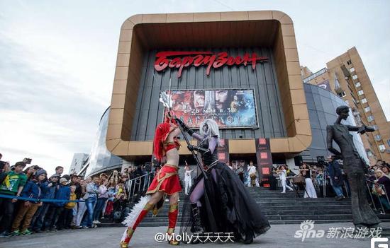 魔兽电影俄罗斯首映现场玩家COS秀
