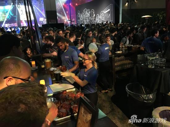 对不起没经受住火鸡腿的诱惑 就这么被收买了