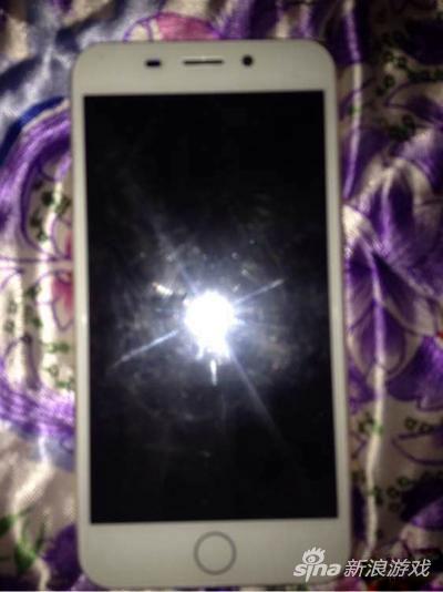 新曝光的iPhone7正面真机照