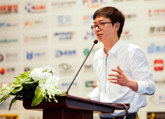 暴风魔镜华东区销售总监许爱华先生