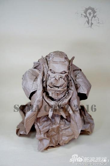 微博网友@SomaCruz_秦坤亲手折出的杜隆坦像