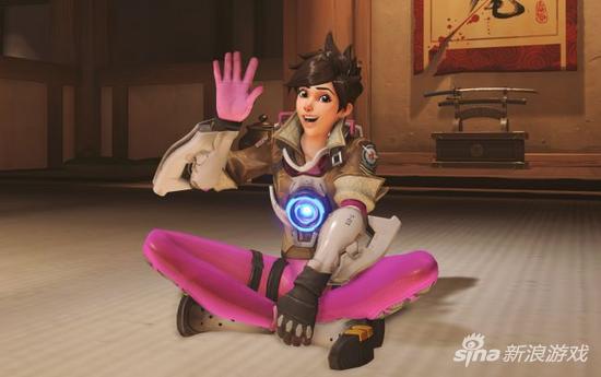 猎空就是《守望先锋》里会瞬移的蚊子。