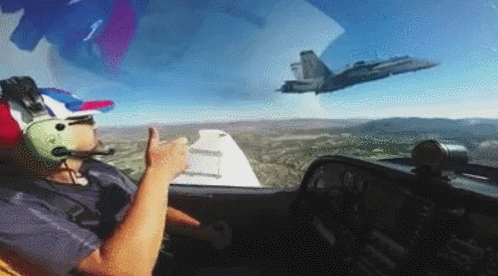 玻璃上的是雨刷吗～