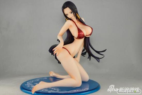 女帝汉库克手办