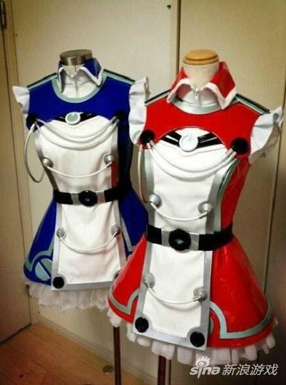 日本母亲为儿子做女装COS服