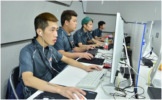 EHOME遗憾止步冠军“副舞台”