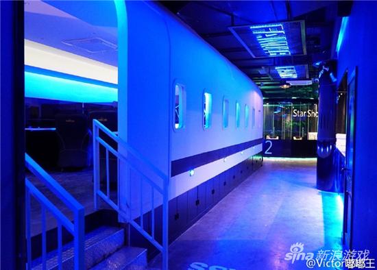 分为多种风格，比如：列车style。（虽然若风说这是飞机舱）